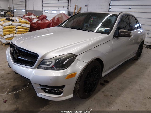 44591646 :رقم المزاد ، WDDGF8AB0DG121741 vin ، 2013 Mercedes-benz C 300 Sport 4matic مزاد بيع