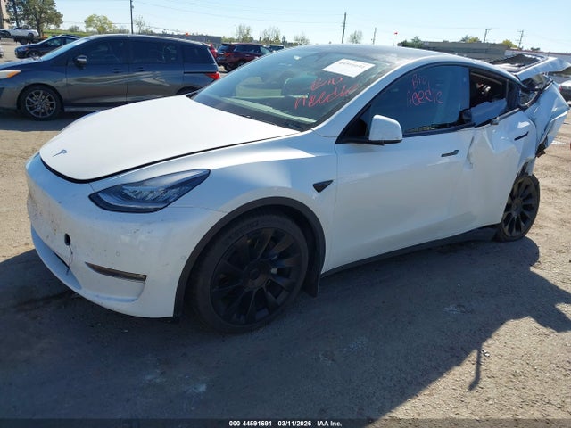 2021 TESLA MODEL Y 5YJYGDEE6MF275924 Photo 1