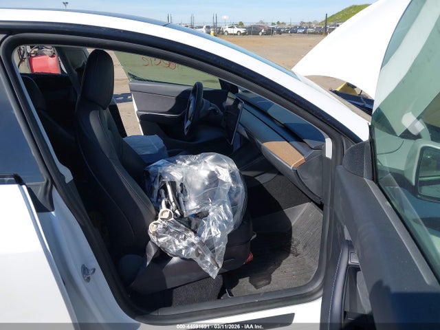 2021 TESLA MODEL Y 5YJYGDEE6MF275924 Photo 4