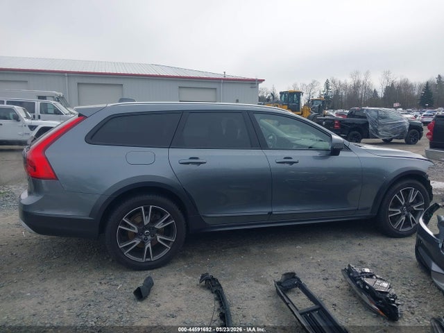 YV4A22NL5H1001581 Volvo V90 Cross Country T6
