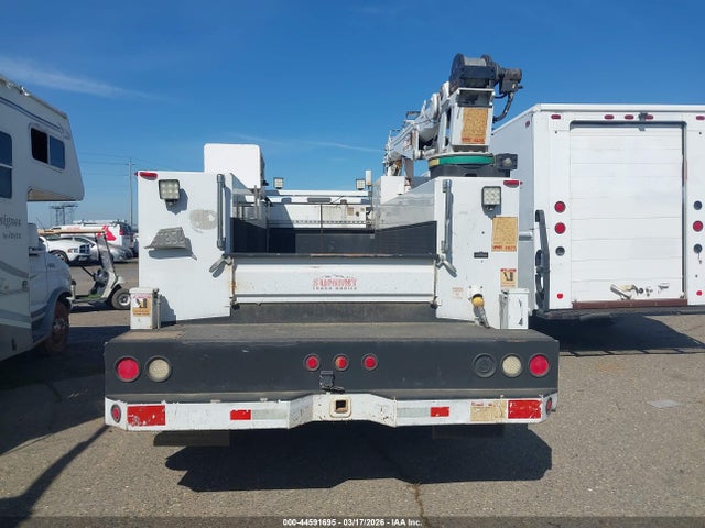 Ford F-550 Chassis Xl 2015 1FDUF5GT5FEA42958 Image 15