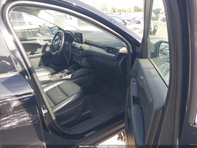 2022 FORD ESCAPE 1FMCU9CZ5NUB28052 Photo 4