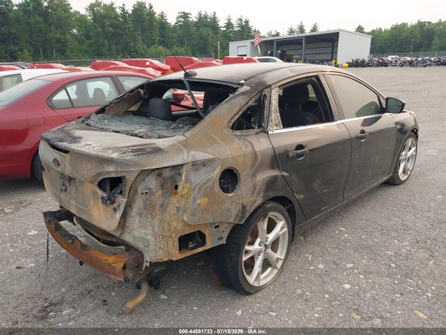 Ford Focus Titanium 2015 1FADP3J27FL310531 Image 15