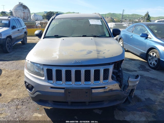 1C4NJCBA3GD675502 Jeep Compass Sport
