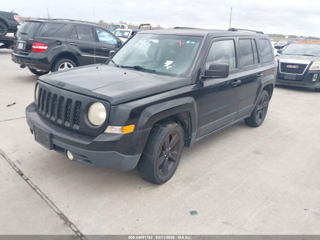 Jeep Patriot Altitude 2014 1C4NJPBA5ED853544 Image 2