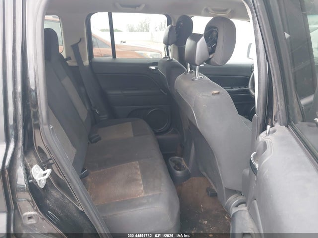 Jeep Patriot Altitude 2014 1C4NJPBA5ED853544 Image 8