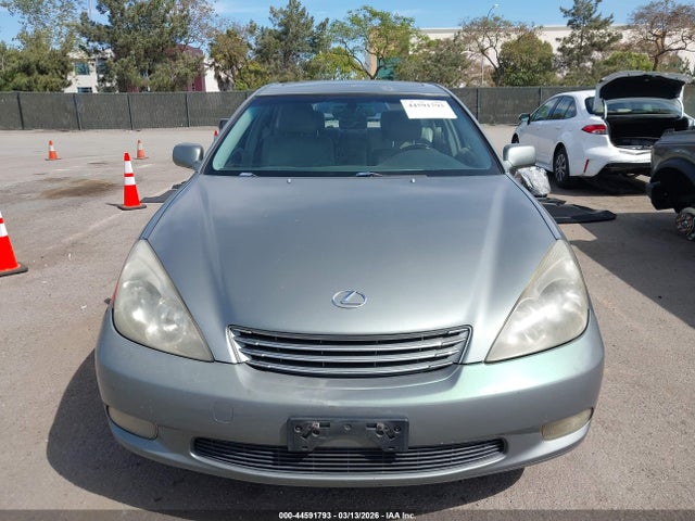 44591793 :رقم المزاد ، JTHBF30G620086213 vin ، 2002 Lexus Es 300 مزاد بيع