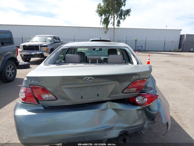 44591793 :رقم المزاد ، JTHBF30G620086213 vin ، 2002 Lexus Es 300 مزاد بيع