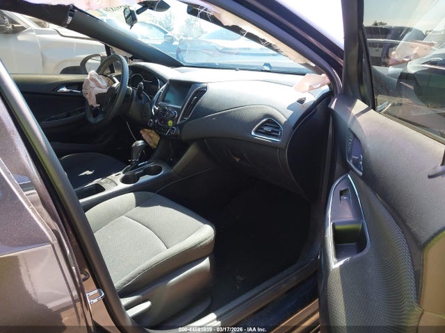 2017 CHEVROLET CRUZE 1G1BE5SM7H7149606 Photo 4