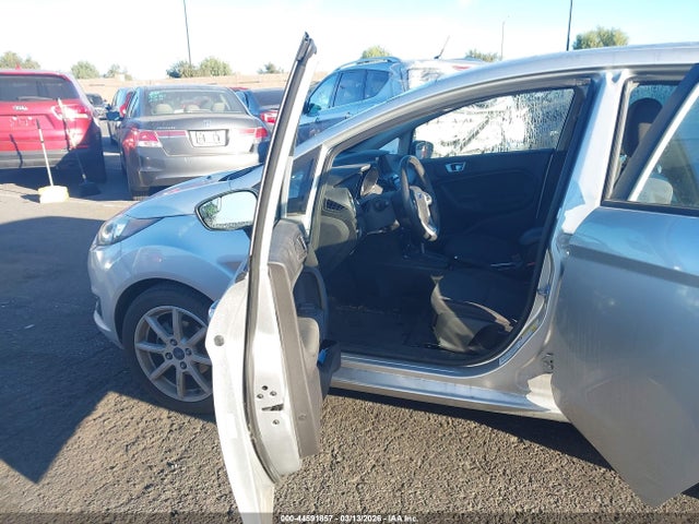 Ford FIESTA SE 2016 3FADP4EJ9GM123539 Image 5