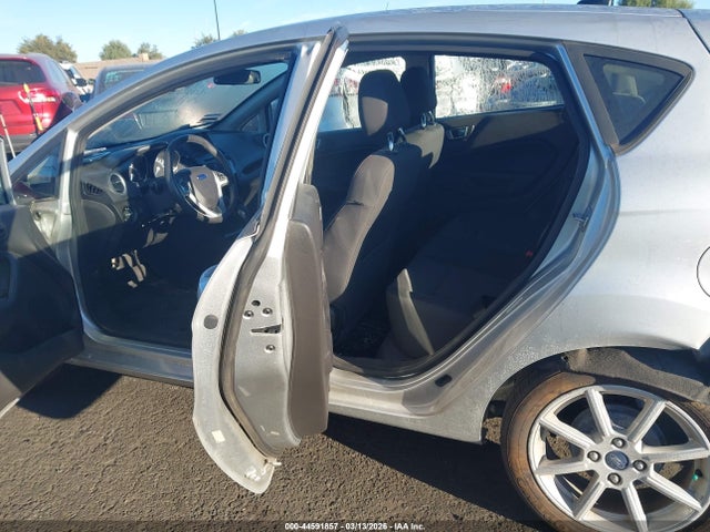 Ford FIESTA SE 2016 3FADP4EJ9GM123539 Image 8