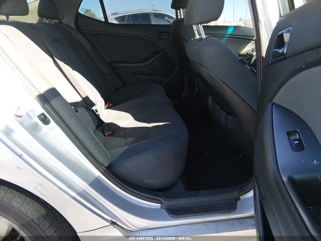 KIA Optima Lx 2015 5XXGM4A71FG472043 Image 8