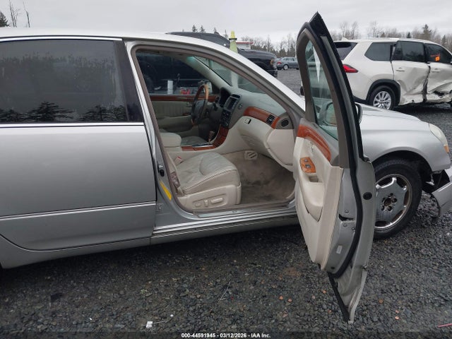 2002 LEXUS LS 430 JTHBN30F020091871 Photo 4