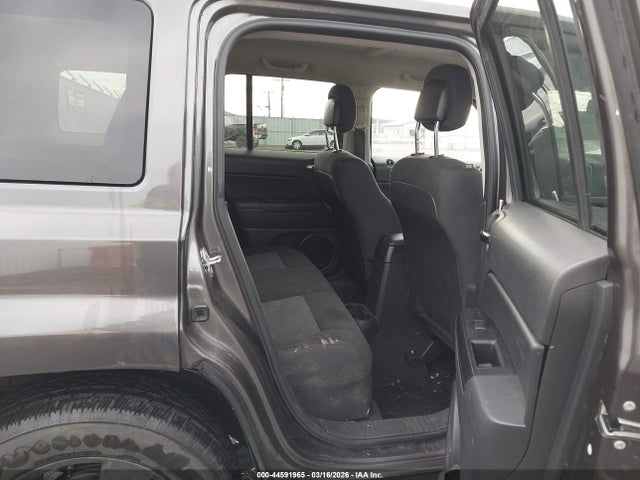 Jeep Patriot Altitude Edition 2015 1C4NJPBA6FD192656 Image 8