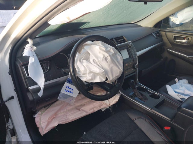 4T1BF1FK3HU310133 Toyota CAMRY SE