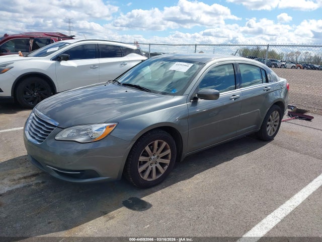 44592066 :رقم المزاد ، 1C3CCBBB3CN283908 vin ، 2012 Chrysler 200 Touring مزاد بيع