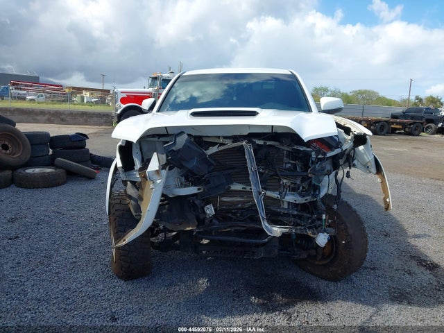 5TFDZ5BN3LX050447 Toyota Tacoma Trd Sport