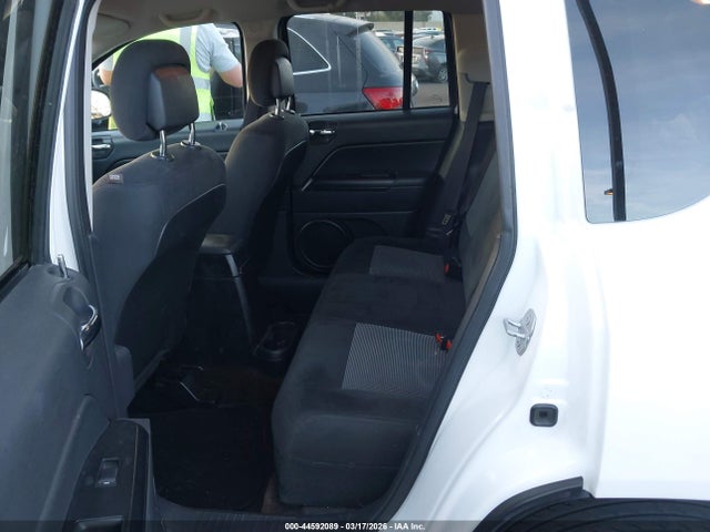 1C4NJCBA1GD665180 Jeep Compass Sport