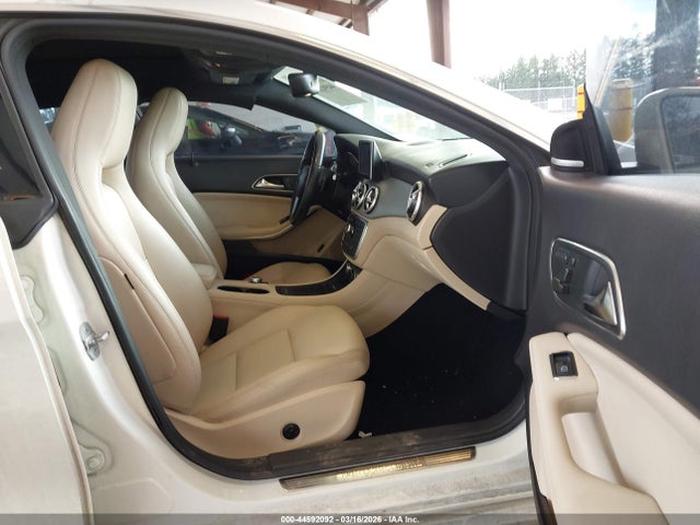 2014 MERCEDES-BENZ CLA 250 WDDSJ4EB5EN045569 Photo 4