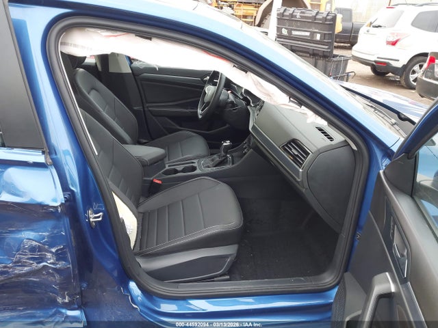 2024 Volkswagen Jetta 1.5t Se მანქანა იყიდება აუქციონზე, vin: 3VW7M7BU0RM076661, აუქციონის ნომერი: 44592094