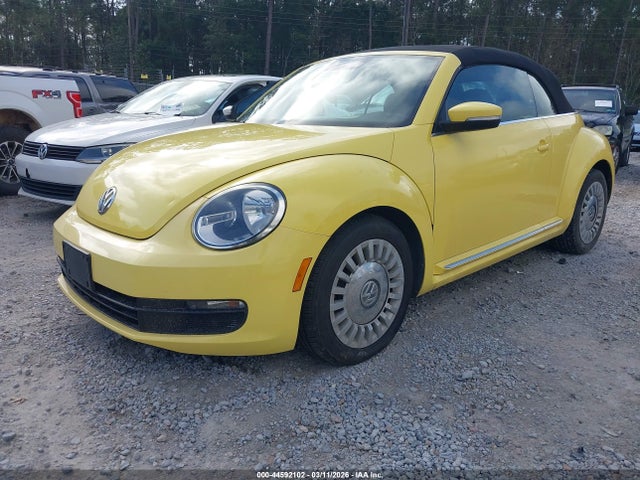 3VW517AT9FM811030 Volkswagen Beetle 1.8t