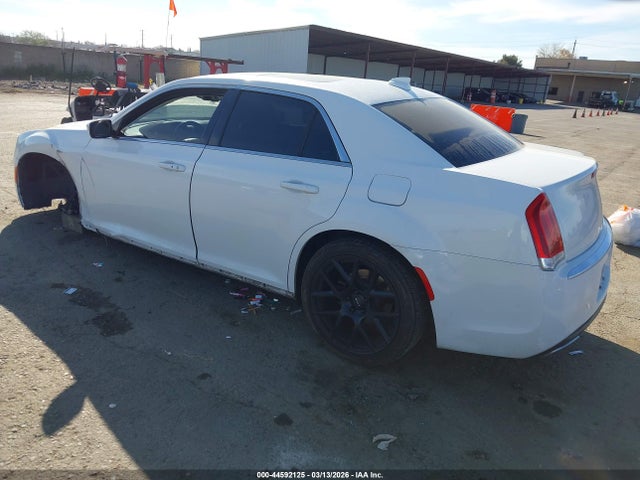Aukcja sprzedaży 2015 Chrysler 300 Limited, vin: 2C3CCAAG6FH755085, numer aukcji: 44592125