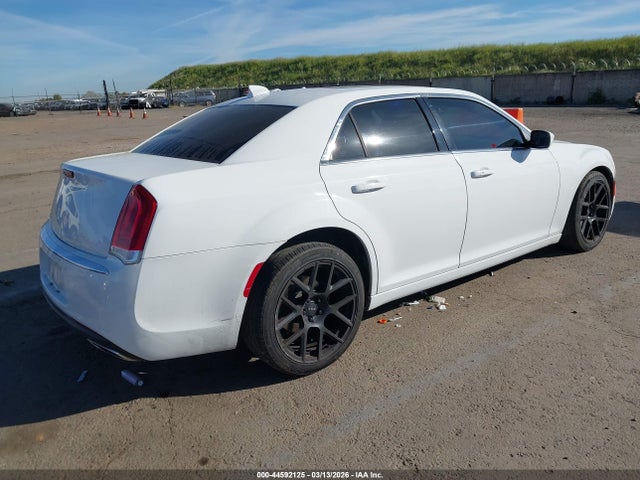 Aukcja sprzedaży 2015 Chrysler 300 Limited, vin: 2C3CCAAG6FH755085, numer aukcji: 44592125