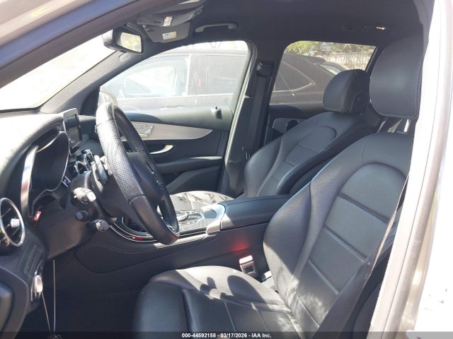 WDC0G4JB9KV157304 Mercedes-Benz GLC 300