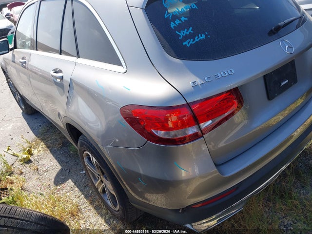 WDC0G4JB9KV157304 Mercedes-Benz GLC 300