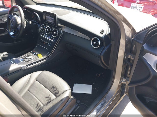 WDC0G4JB9KV157304 Mercedes-Benz GLC 300
