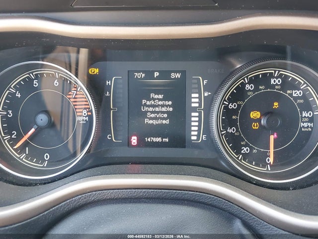 1C4PJLCS9GW177003 Jeep Cherokee Latitude