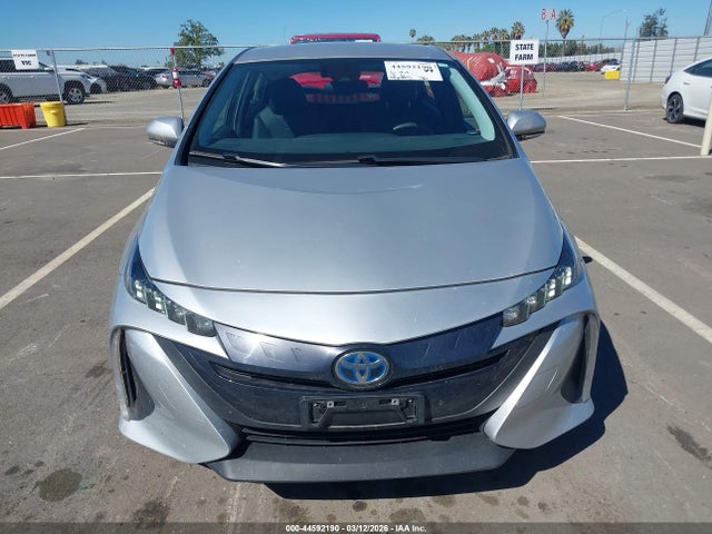 Toyota Prius Prime Premium 2017 JTDKARFP3H3032093 Image 12