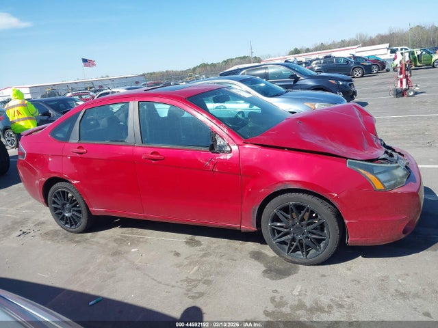 44592192 :رقم المزاد ، 1FAHP3GN4BW143217 vin ، 2011 Ford Focus Ses مزاد بيع
