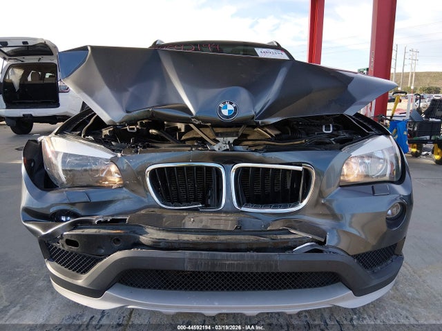 2015 BMW X1 WBAVL1C57FVY25410 Photo 5