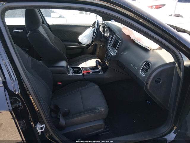 44592200 :رقم المزاد ، 2C3CDXBG9NH168909 vin ، 2022 Dodge Charger Sxt Rwd مزاد بيع
