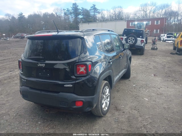 ZACCJBBT0FPB47726 Jeep Renegade Latitude