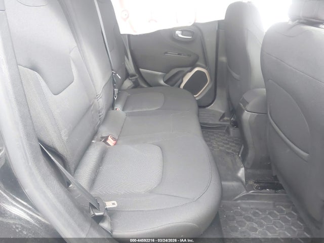 ZACCJBBT0FPB47726 Jeep Renegade Latitude