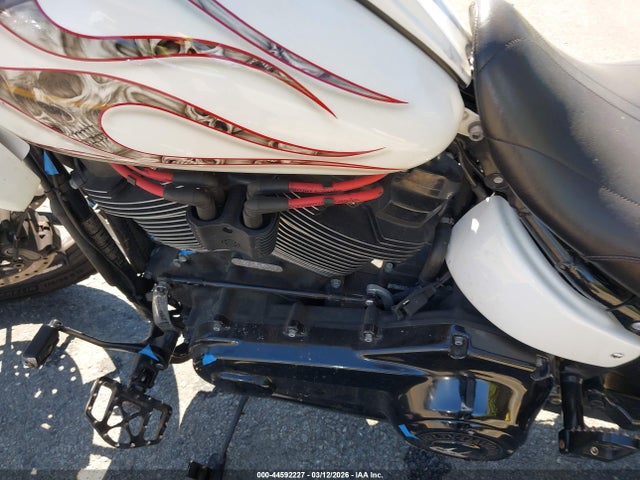 1HD1YWK24LB076116 Harley-Davidson FXLRS