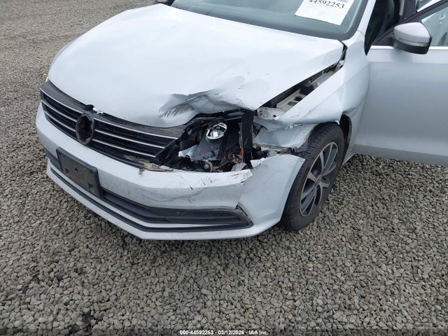3VWDB7AJXHM365383 Volkswagen Jetta 1.4t Se
