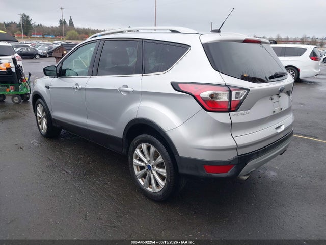 Ford Escape Titanium 2017 1FMCU9J97HUE98099 Image 3