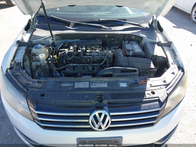 Aukcja sprzedaży 2014 Volkswagen Passat 1.8t Se, vin: 1VWBS7A36EC078788, numer aukcji: 44592256
