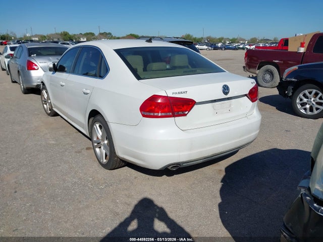 Aukcja sprzedaży 2014 Volkswagen Passat 1.8t Se, vin: 1VWBS7A36EC078788, numer aukcji: 44592256