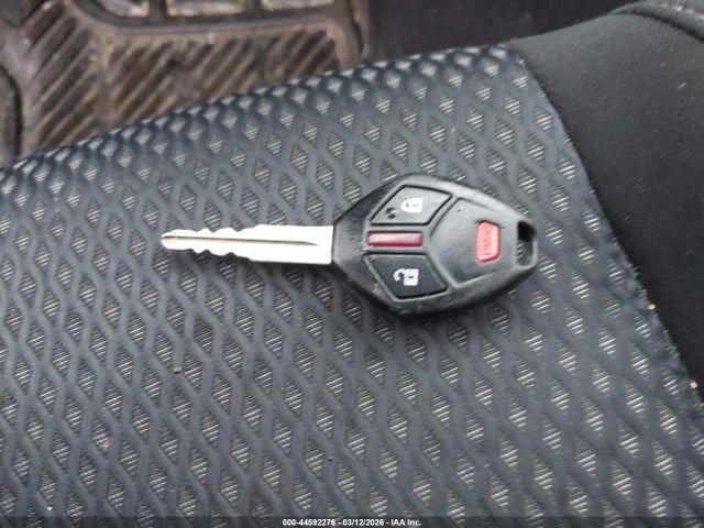 Mitsubishi Outlander Es 2016 JA4AZ3A34GZ019378 Image 11