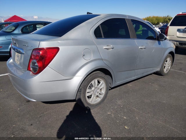 1G1JC5SG8E4106109 Chevrolet Sonic Lt Auto