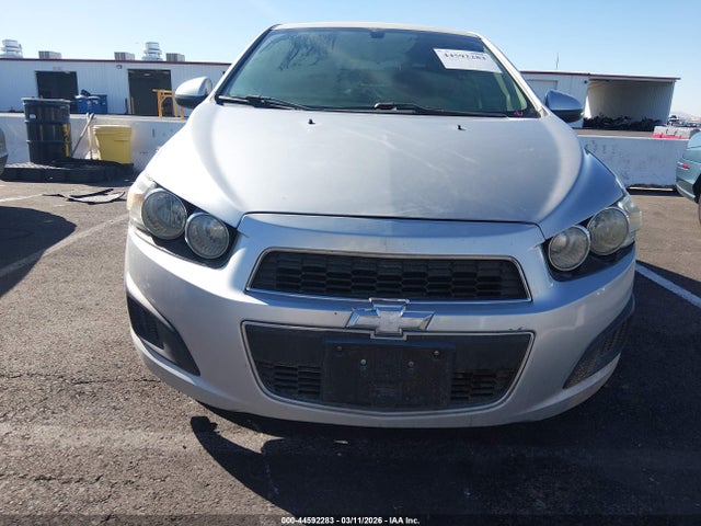 1G1JC5SG8E4106109 Chevrolet Sonic Lt Auto
