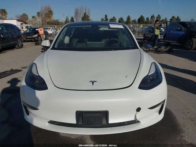 2023 Tesla Model 3 Rear-wheel Drive მანქანა იყიდება აუქციონზე, vin: 5YJ3E1EA5PF555799, აუქციონის ნომერი: 44592295