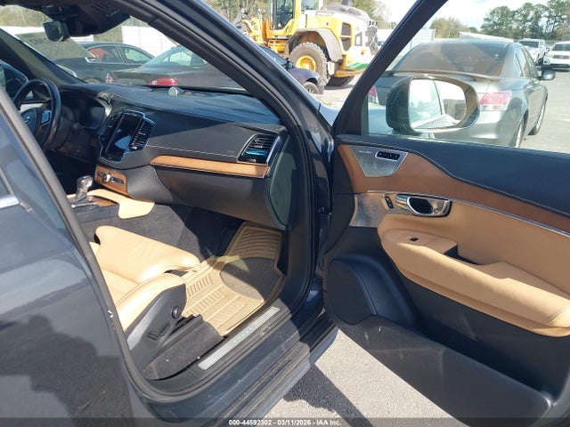2017 VOLVO XC90 YV4A22PL4H1112085 Photo 4
