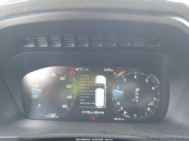 2017 VOLVO XC90 YV4A22PL4H1112085 Photo 6