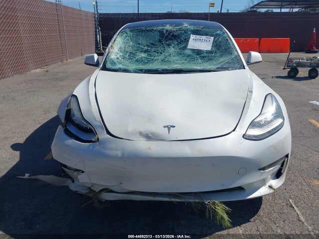 44592313 :رقم المزاد ، 5YJ3E1EB4MF855483 vin ، 2021 Tesla Model 3 Long Range Dual Motor All-wheel Drive مزاد بيع