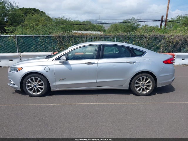 3FA6P0PUXHR172343 Ford Fusion Energi Se Luxury